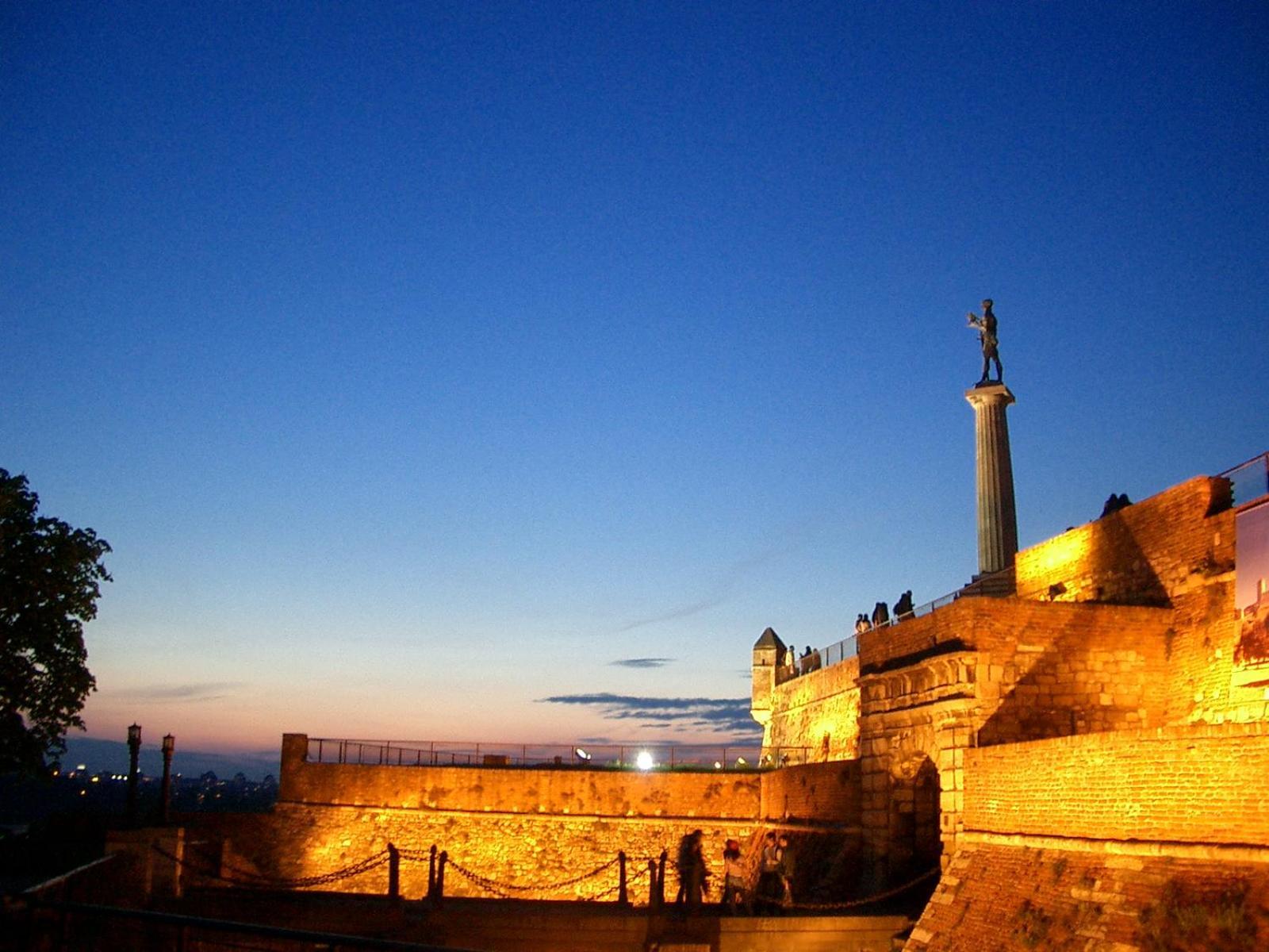 Cozy & Fully Equipped Studio In The Heart Of Downtown And Next To Kalemegdan 贝尔格莱德 外观 照片